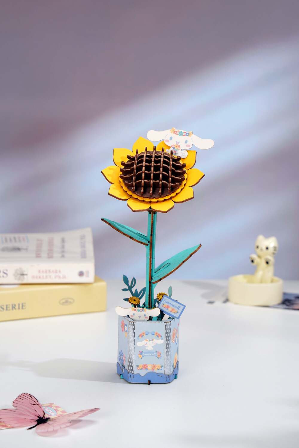 Hello Kitty® and Friends Flower Puzzle: Cinnamaroll Sunflower