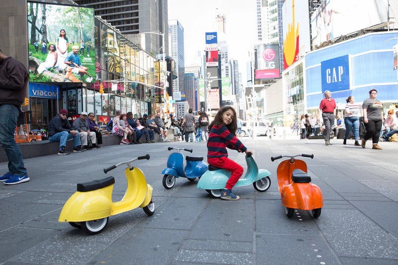 Primo Classic Kids Ride-On (RED)