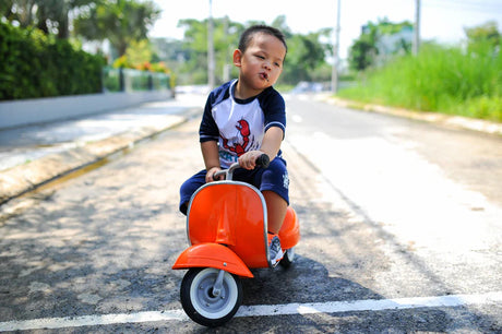 Primo Classic Kids Ride-On (RED)