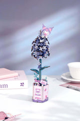 Hello Kitty® and Friends Flower Puzzle: Lilac Kuromi