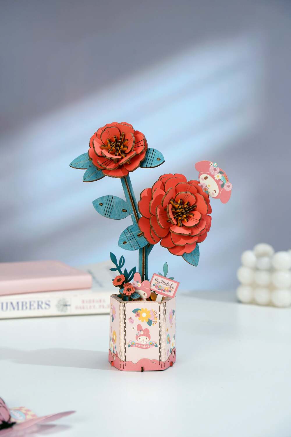 Hello Kitty® and Friends Flower Puzzle: Melody Red Camellia