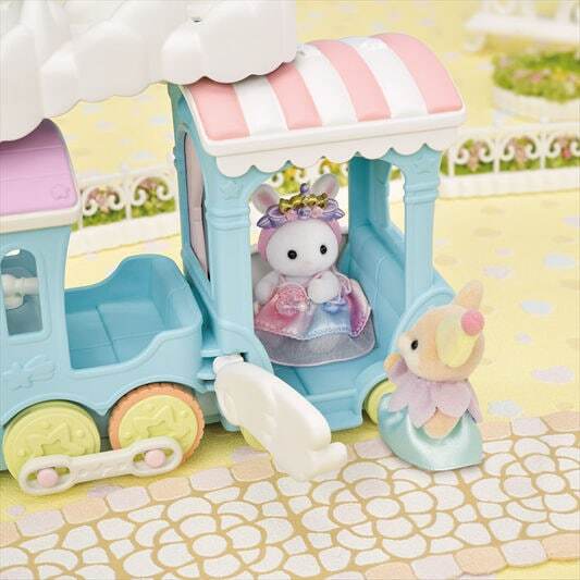 Calico Critters Floating Cloud Rainbow Train