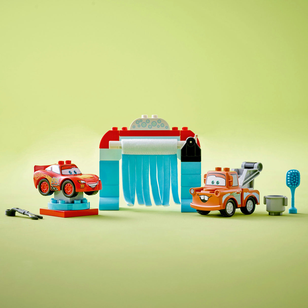 LEGO® DUPLO® McQueen & Mater's Car Wash