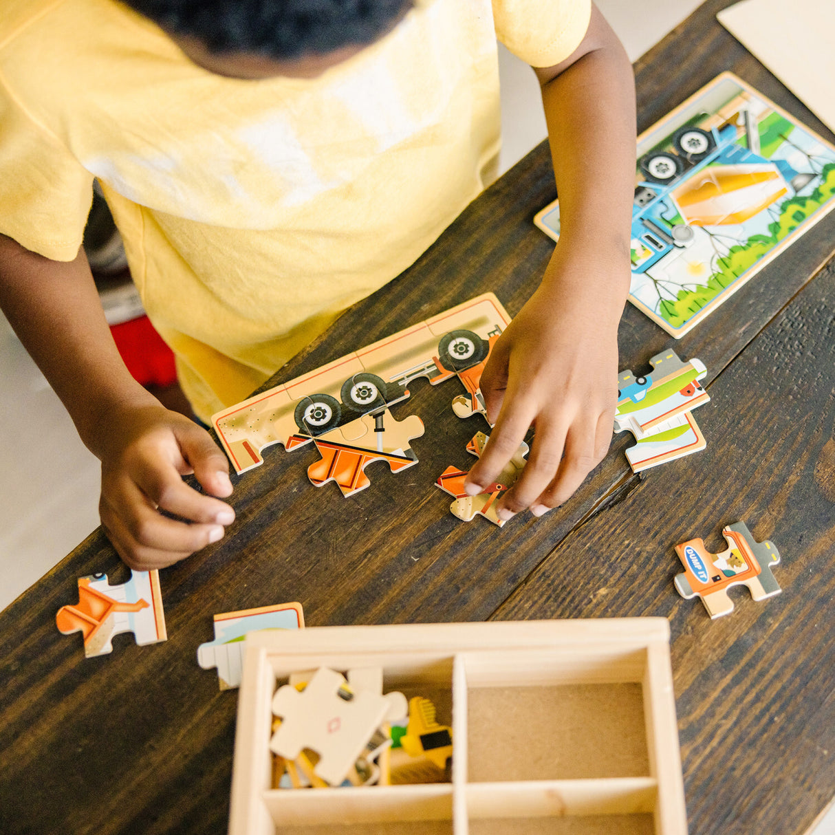 Construction Jigsaw Puzzles in a Box