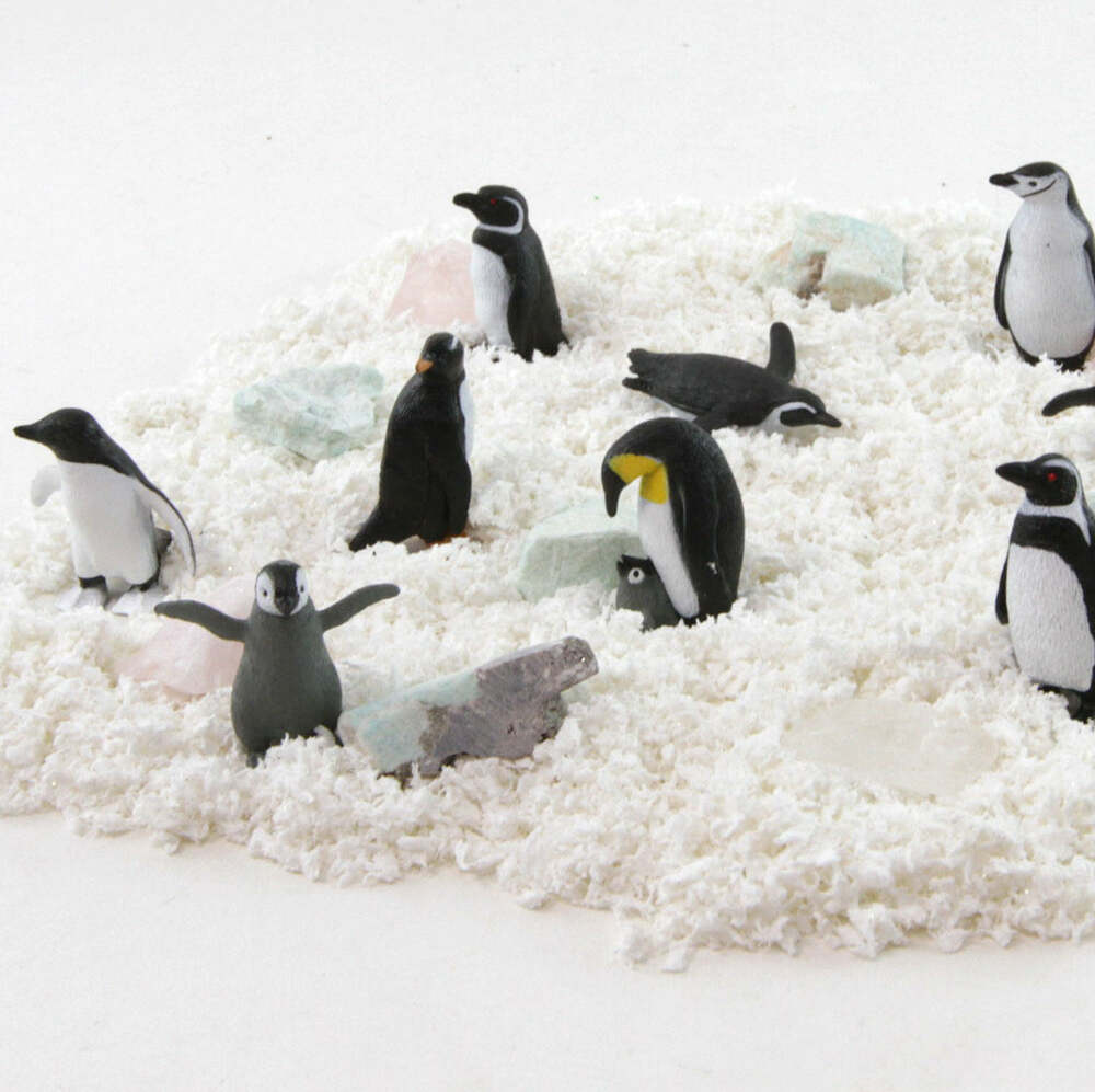 Penguins TOOB® – School Crossing