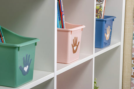 Everyone is Welcome Helping Hands Mini Accents