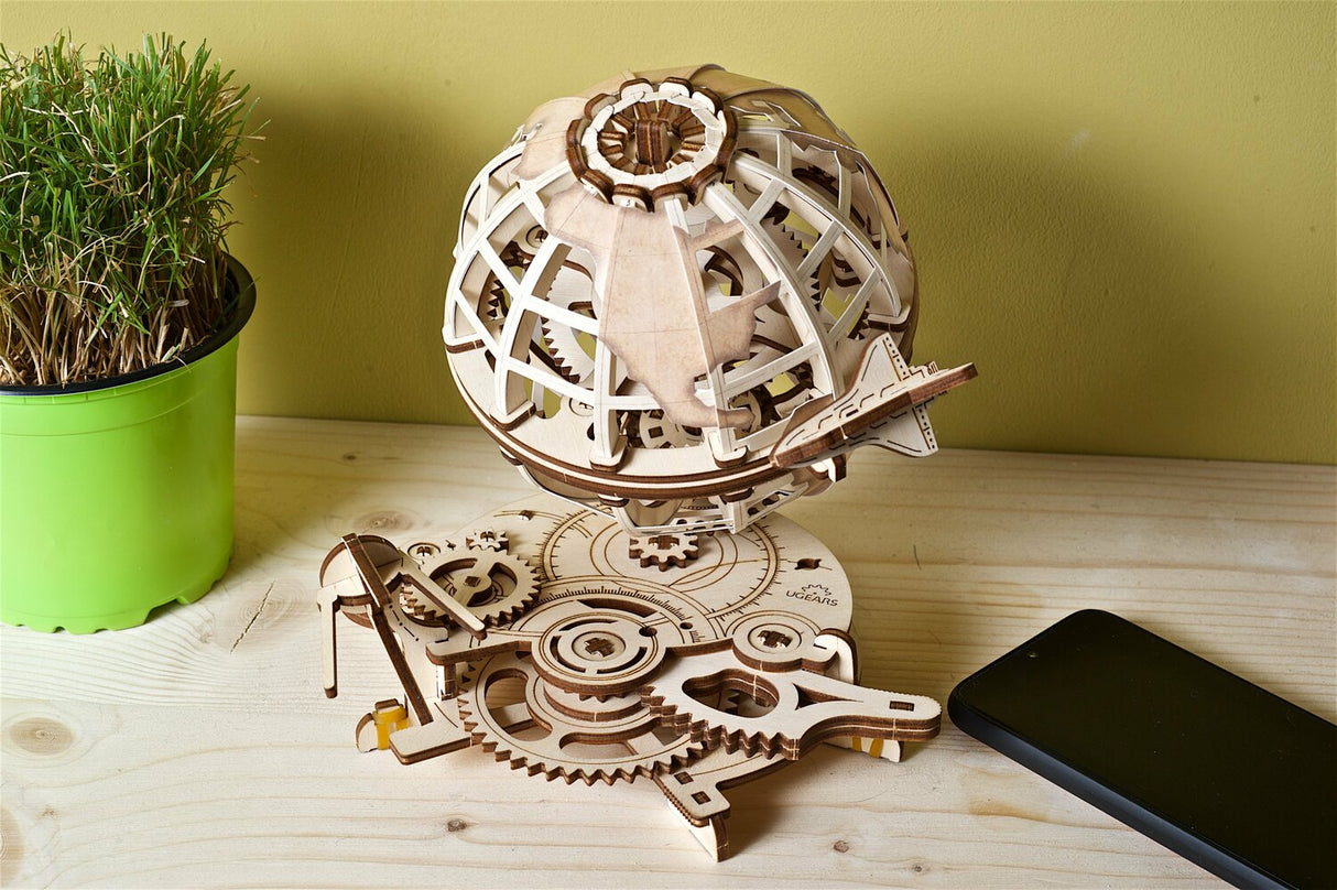 Ugears Globus